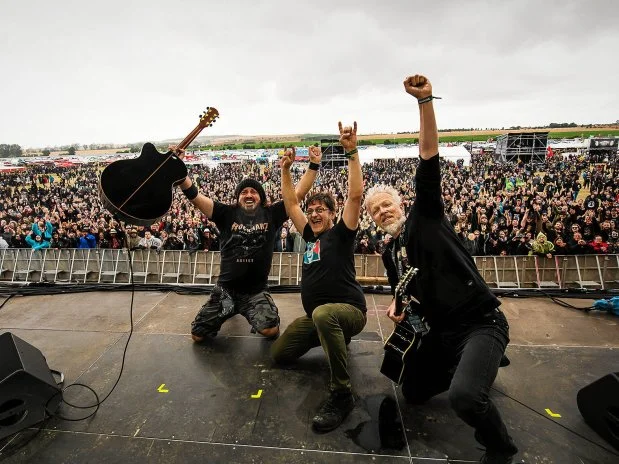 Zu dritt beim Konzert