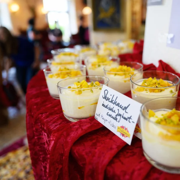 Nachtisch auf dem Buffet