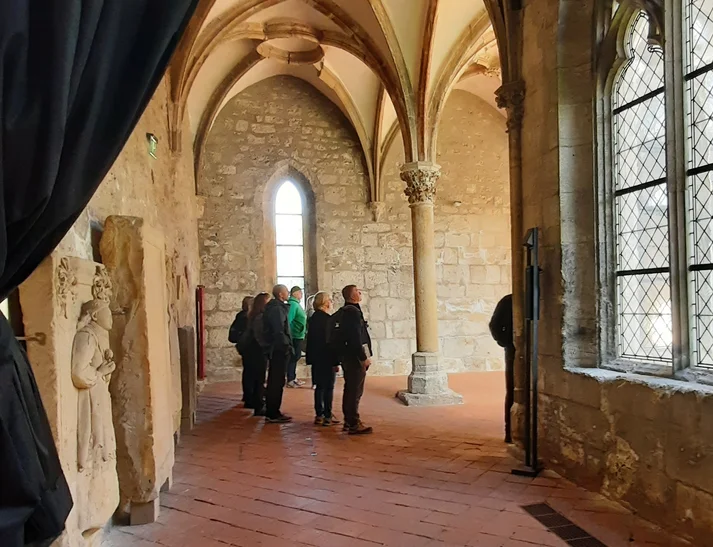Führung „Mit Kreuz und Spaten“ im ZisterzienserMuseum Kloster Führung „Mit Kreuz und Spaten“ © ZisterzienserMuseum Kloster WalkenriedWalkenried