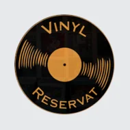 Schallplatte mit Aufschrift Vinyl Reservat