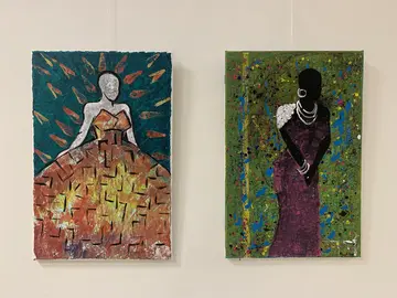 zwei Bilder der Ausstellung vom Frauenhaus