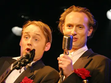 Hans Torge Bollert und Olaf Klindtwort präsentieren ihre Show „Die Männer sind schon die Liebe wert...“. 