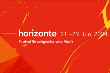 Header Horizonte Festival vor abstraktem roten Hintergrund