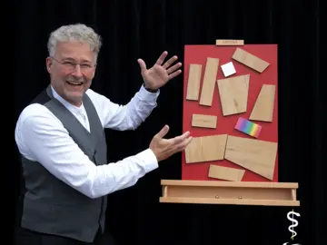 Zauberkuenstler Dr. Helge Hill