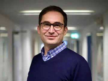 Dr. Stefan Hördler