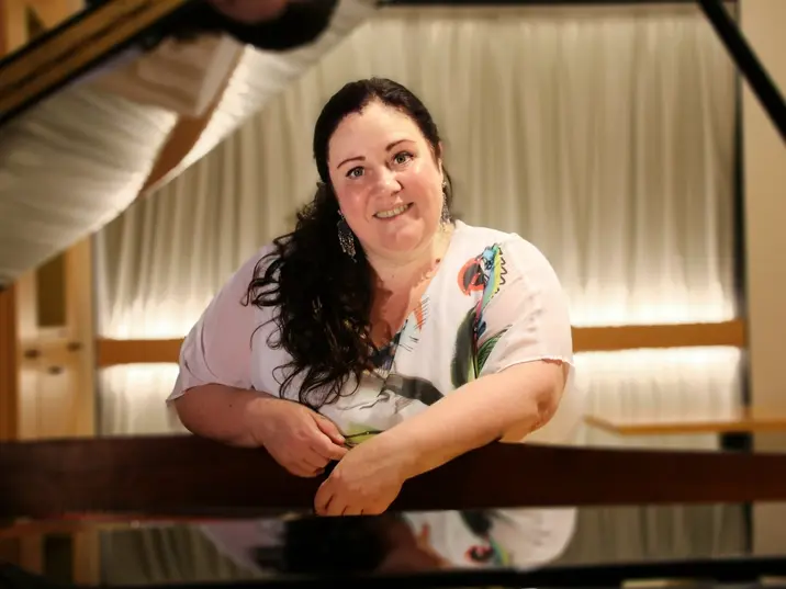 Die Pianistin Ilona Teimurasowa