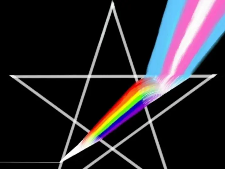 Licht bricht sich in einem Pentagramm, bei erster Brechung entsteht ein Regenbogen, bei zweiter Brechung entsteht eine trans* Flagge