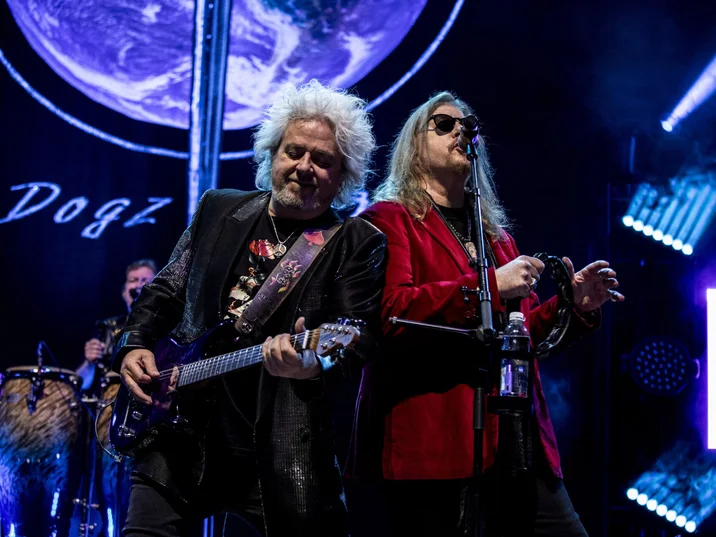 Live-Foto der Band Toto